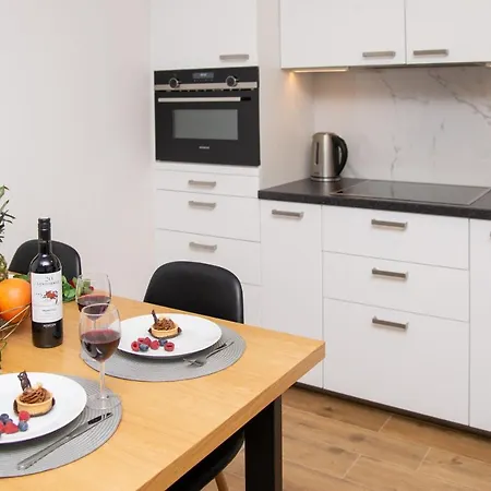 Maya'S Flats & Resorts 49 - Spacious 3 Rooms Apartment In Szafarnia Gdansk Exterior foto